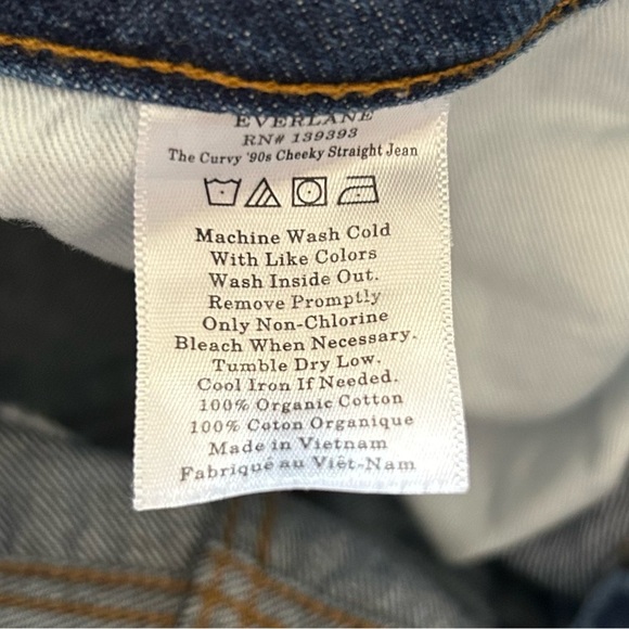 Everlane Women’s The Curvy '9Os Cheeky Straight Button Fly Jean, Size 26 Crop - Picture 8 of 9